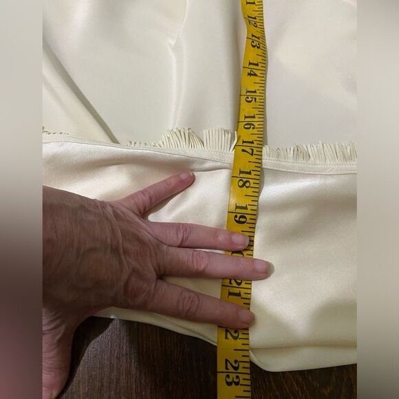 Marie Oliver Hudson Silk Champagne Fringe Poncho Top SZ Medium Western Quiet Lux - Picture 9 of 13